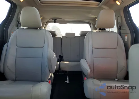 2015 Toyota Sienna Xle z USA, uszkodzony, nr VIN 5TDDK3DC6FS120215